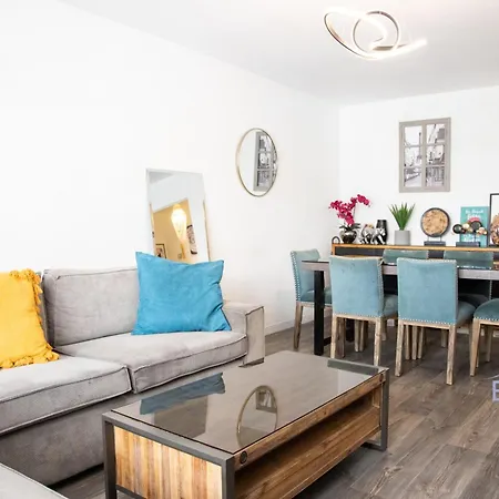 Appartement Spacious Apt Between Garibaldi And Riquier
