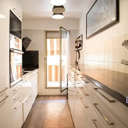 Spacious Apt Between Garibaldi And Riquier 니스